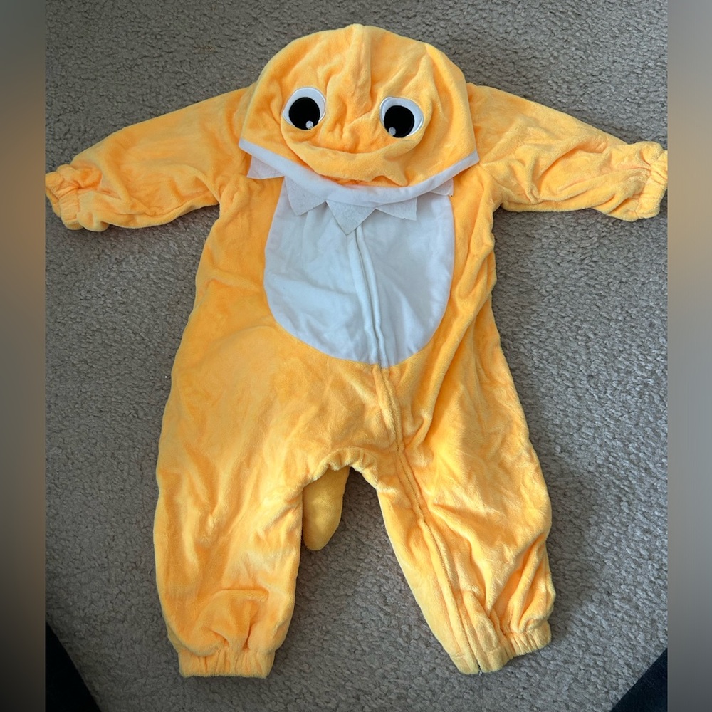 Yellow Baby Shark costume